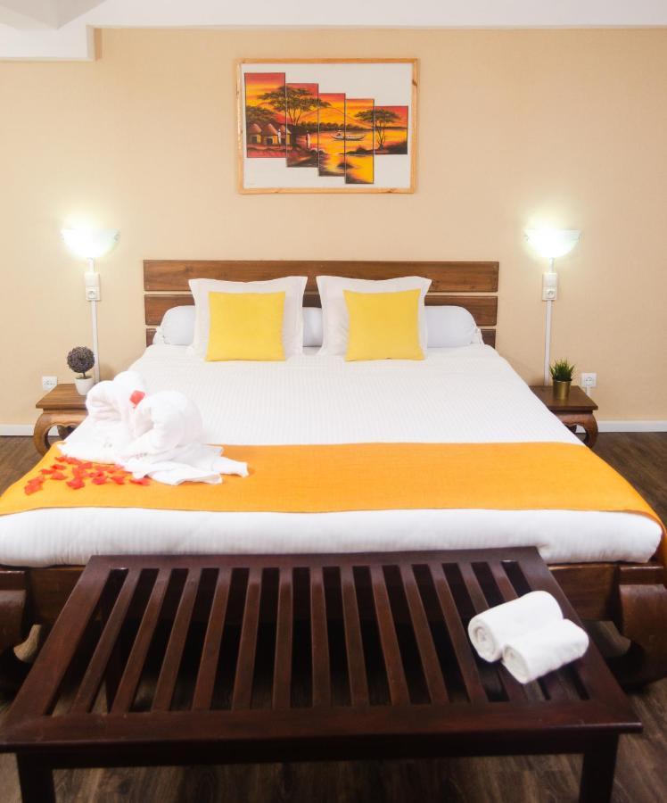 Hotel Le Pousse Pousse Antananarivo Esterno foto