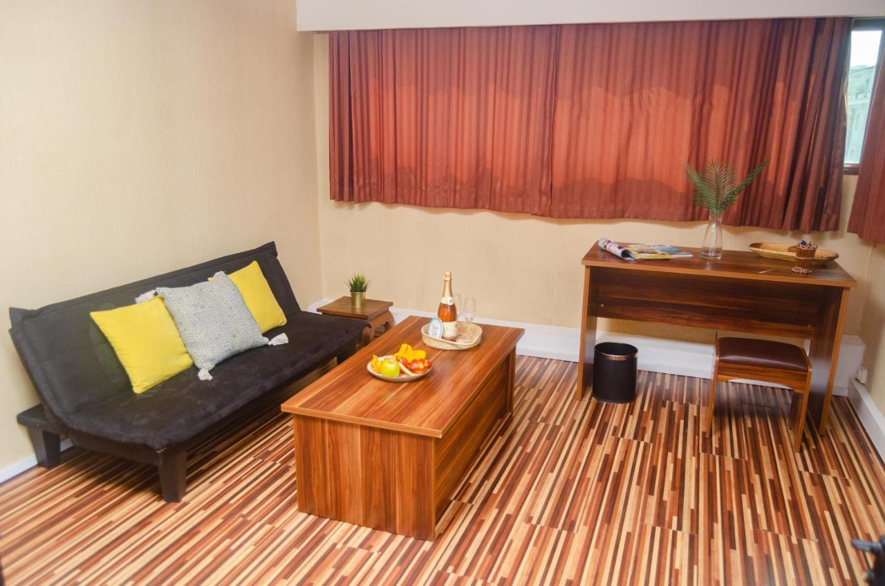 Hotel Le Pousse Pousse Antananarivo Esterno foto