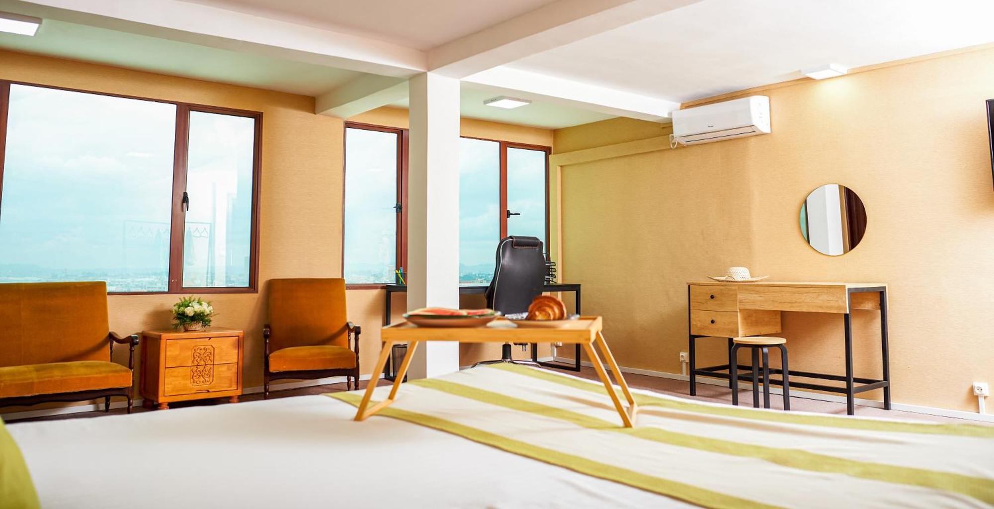 Hotel Le Pousse Pousse Antananarivo Esterno foto